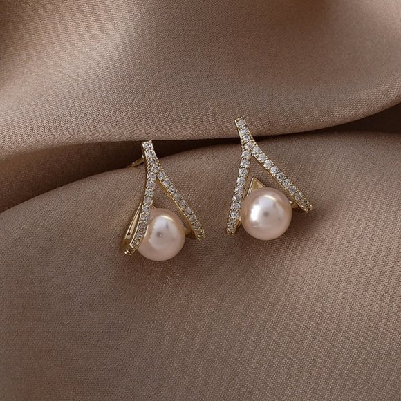 Elegant Rhinestone Teardrop Pearl Earrings - Picture 5 of 11